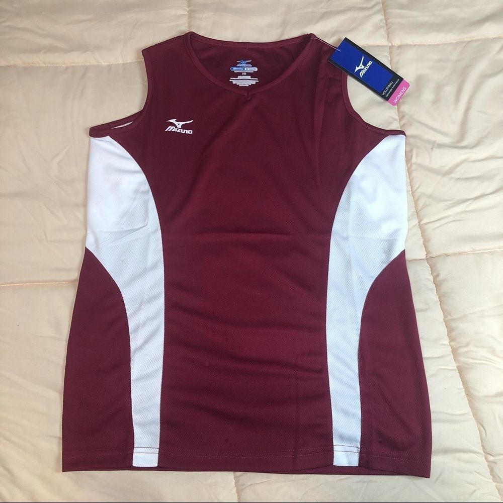 Brand new! Women’s Mizuno Xtra-Small Training Shirt